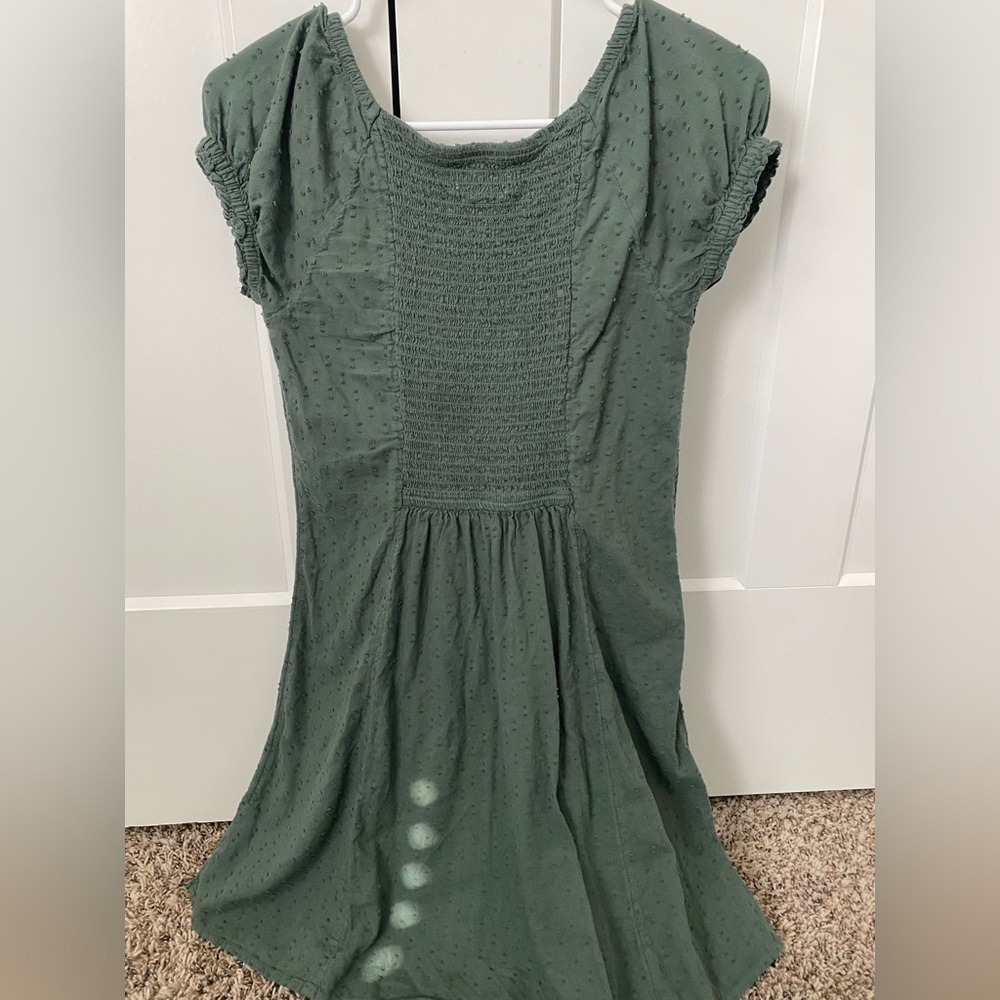 Green Dress - Picture 3 of 3